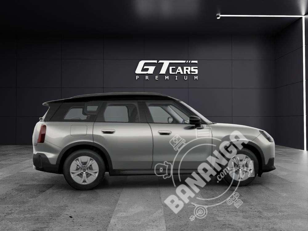 Mini Countryman.